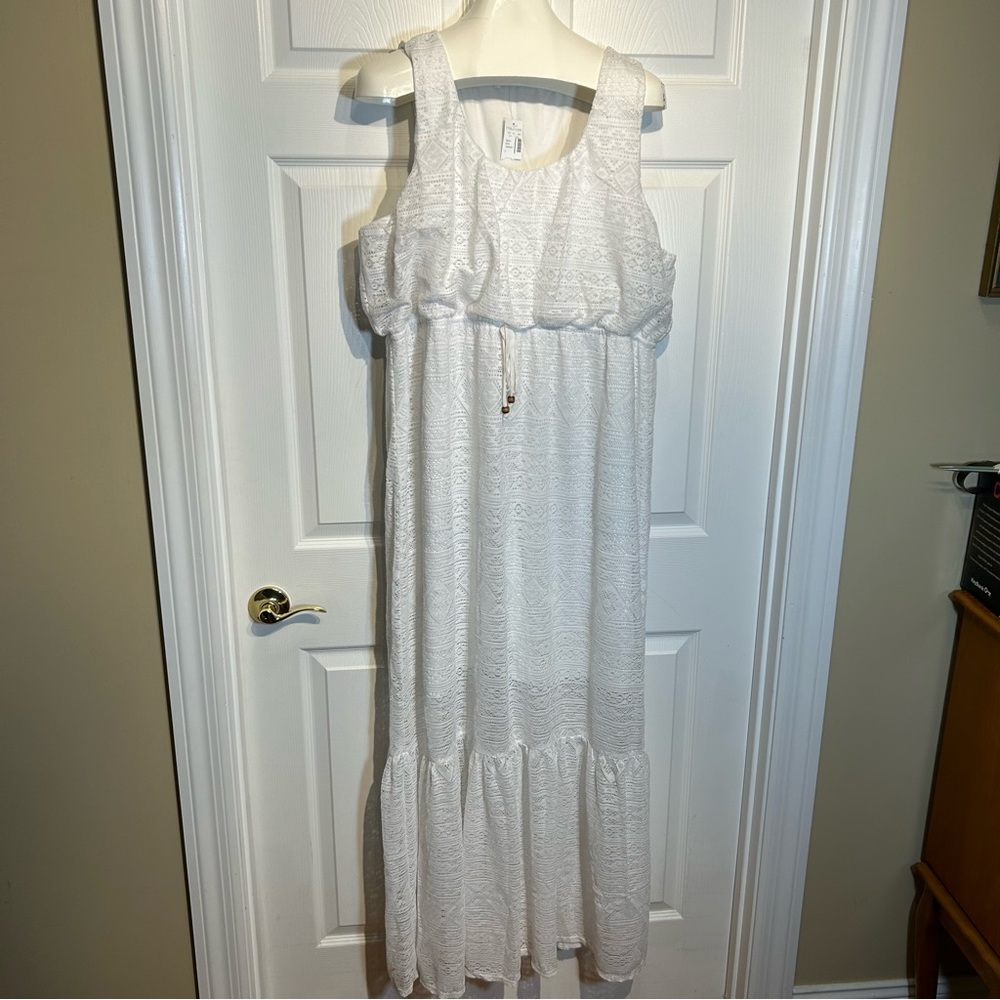 Maurice’s Sleeveless Lace Maxi Dress